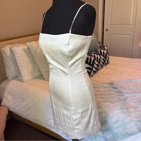 Aritzia White Mini Dress - Picture 2 of 4
